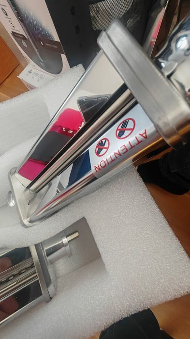 PRZYSTAWKA DO KENWOOD , do robienia makaronu itp nowa