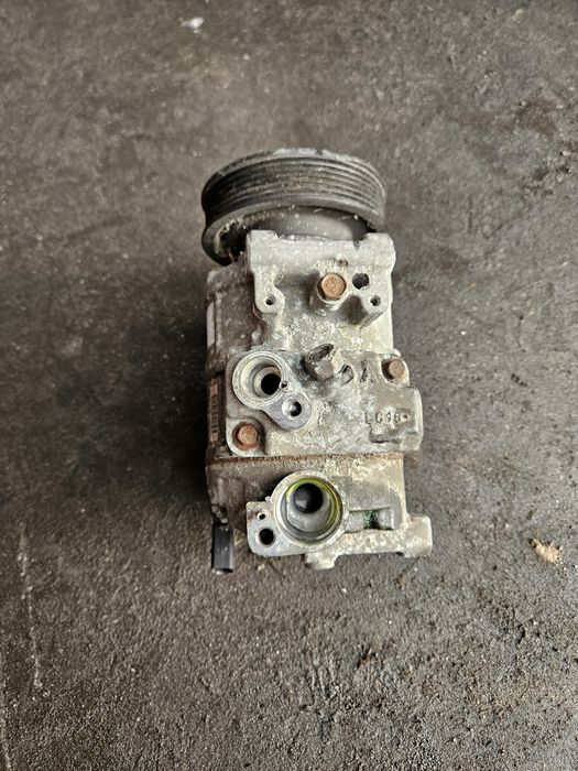 Sprężarka klimatyzacji VW Golf VI 1.4 Benzyna