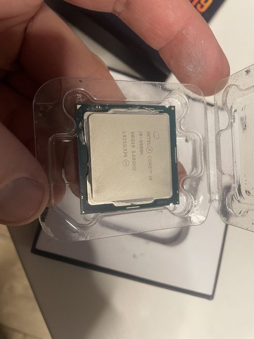 Procesor Intel Core i9-9900K (8 rdzeni, 5.0GHz Turbo) LGA 1151