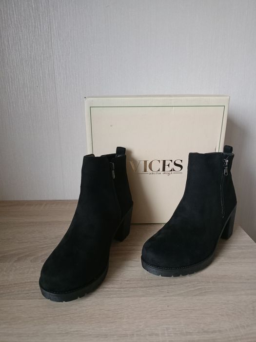Nowe damskie kozaki botki 40 Vices