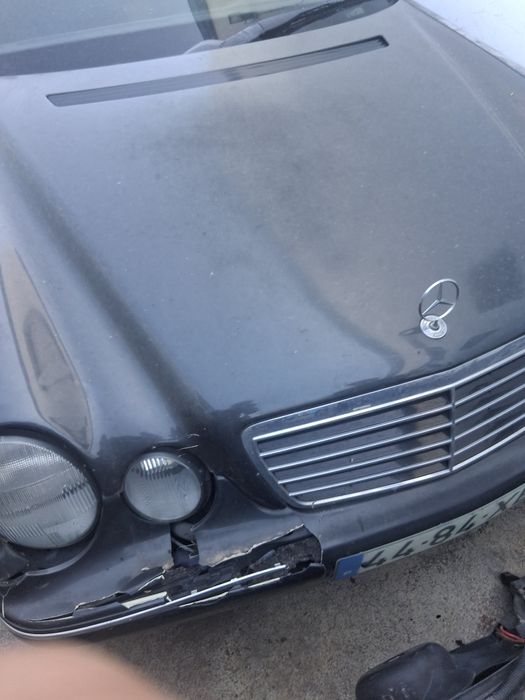 Vendo esse Mercedes-Benz
