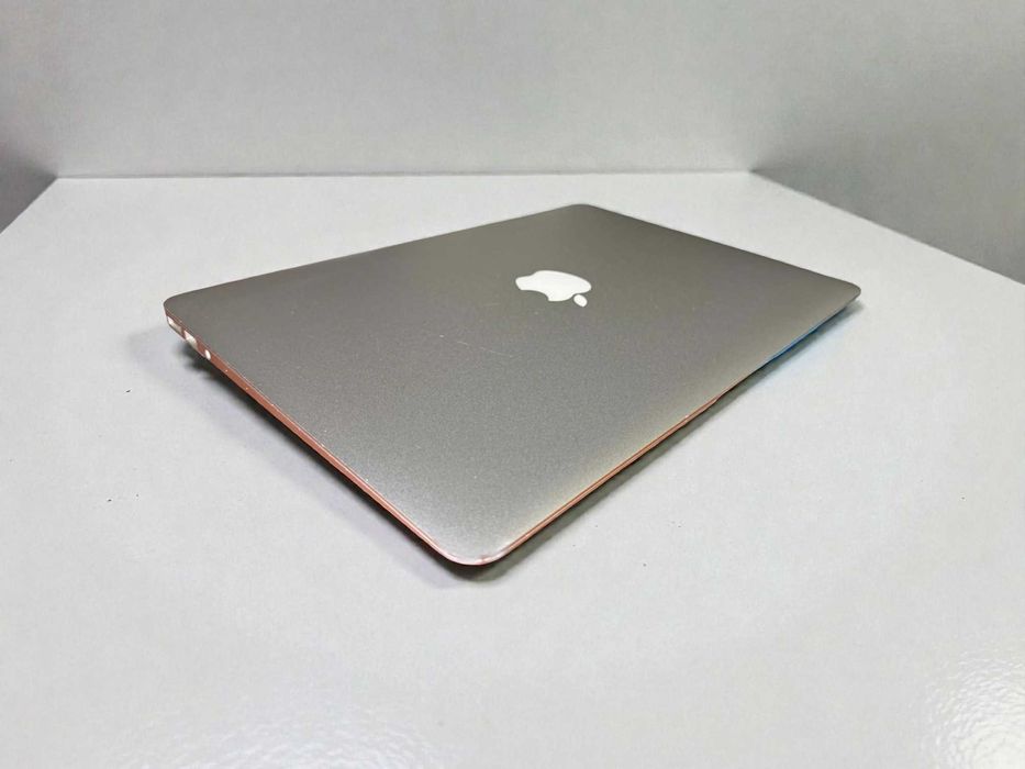 MacBook Air A1466 I i5 I 8/128GB Świetny stan