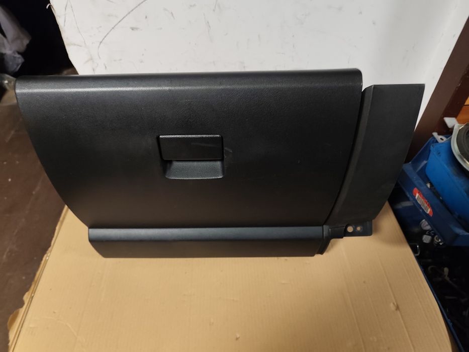 Schowek pasażera Mazda 5