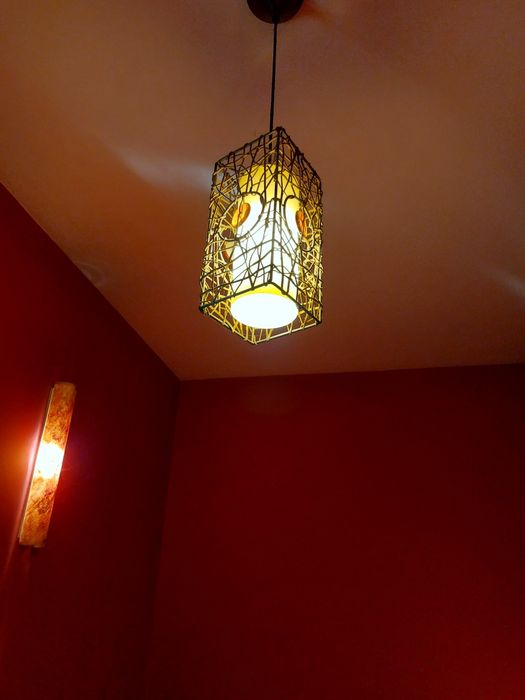 Wisząca dekoracyjna lampa