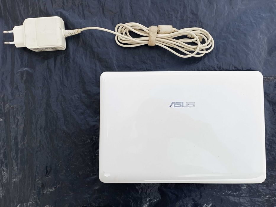 Asus EeePC Netbook64551963424257124