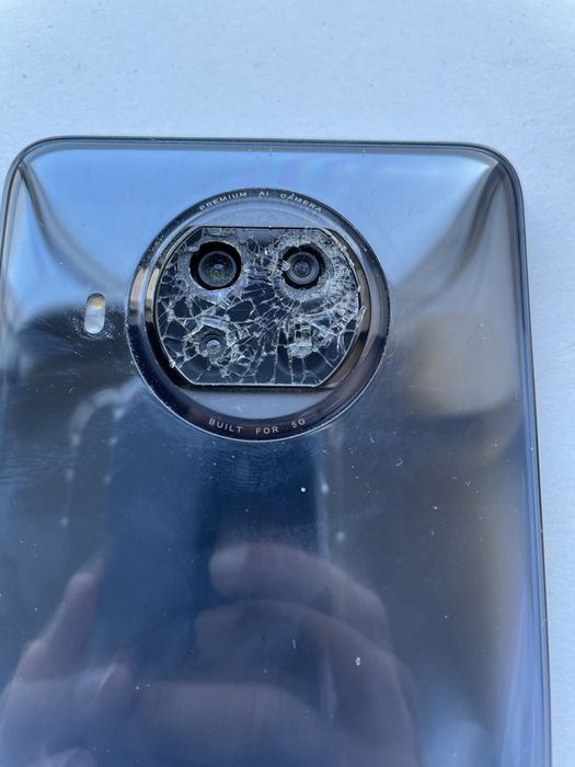 Xiaomi 10T Lite (broken camera lens/takes photos/excellent software condition)64332155717889122