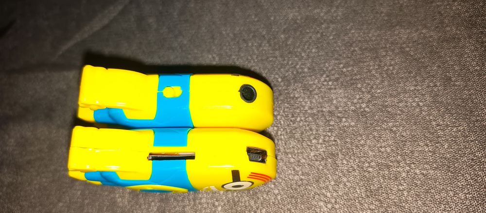 Плеер новый с наушниками Миньоны