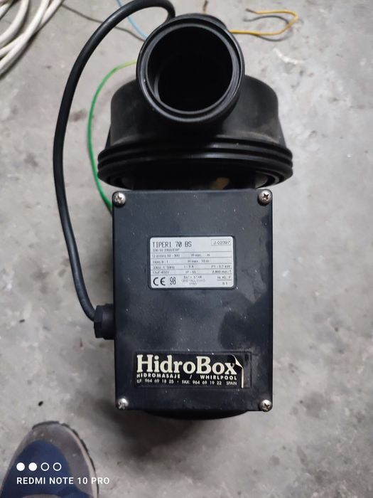 Motor de banheira de hidromassagem ou jacuzzi.