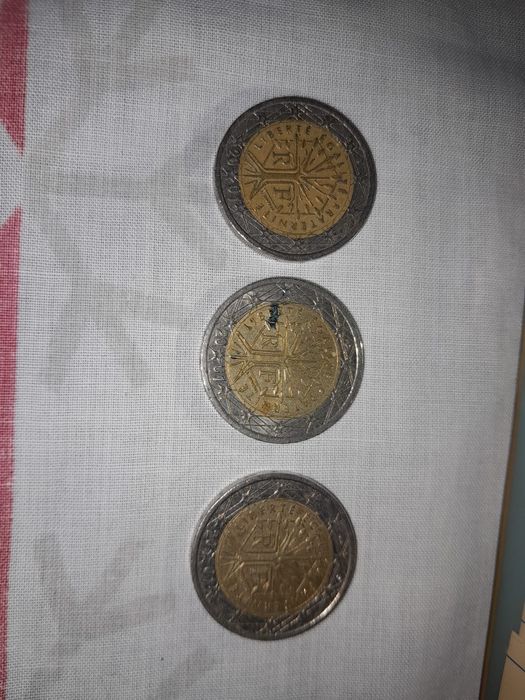 Moedas 2 euros erros cunhagem