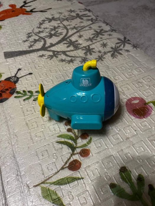 Підводний човен Bb Junior  зі світловим ефектом