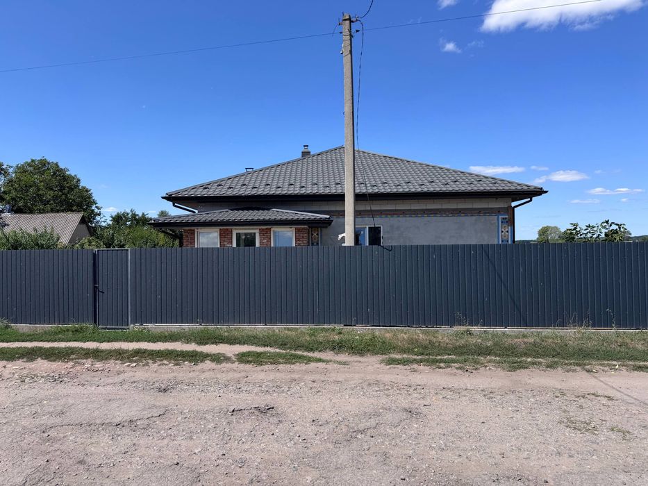Будинок 140кв. с.Острожани Черкаська обл Уманьский  район, Жашківський район. Жашків. Умань. Працюємо по програмі єВідновлення.