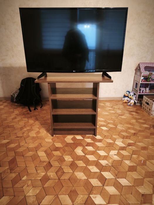 Szafka RTV w dobrym stanie