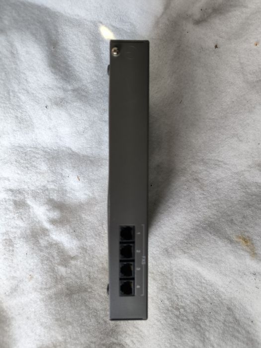 D-Link DVG-2004S.