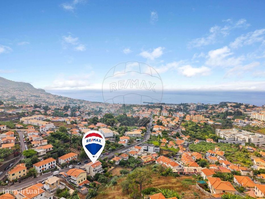 Moradia T8 para venda