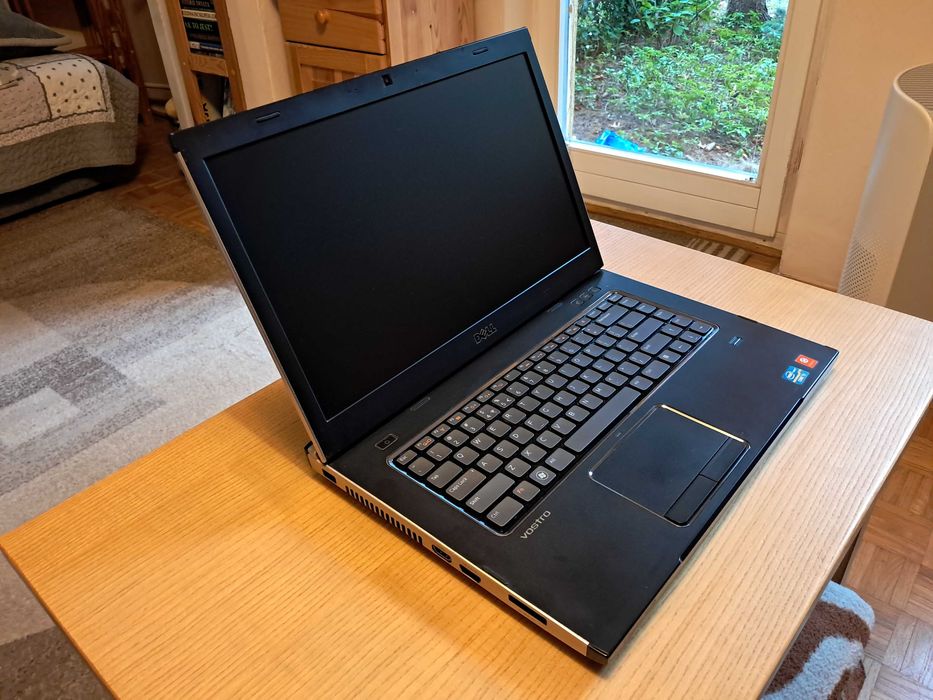 Mocny Dell 3550, dwie grafiki 2x2,3 GHz/128GB SSD/8GB RAM/HDMI