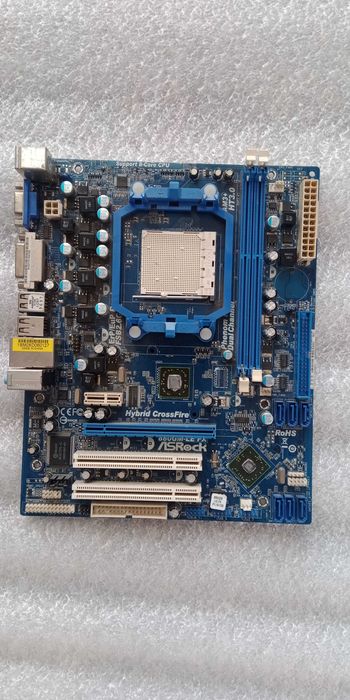 Материнская плата ASRock 880GM-LE FX