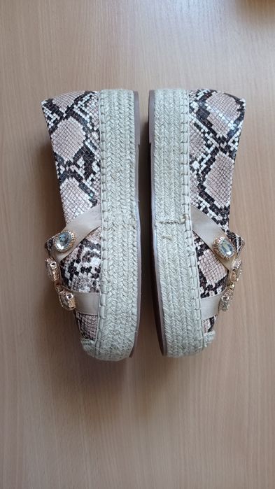 Buty damskie- Espadryle na platformie rozmiar 39