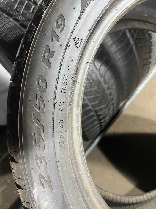 Без передоплати! Шини зима Б/В 235 50 19 Pirelli арт. 4223