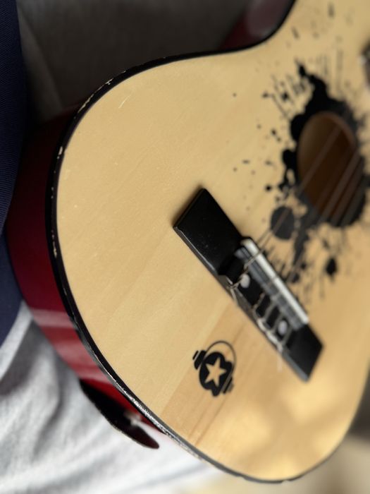 Guitarra acustica para criança