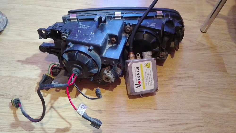 Фари Мазда Хедос 9 биксенон