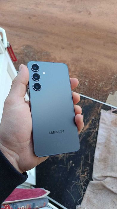 SAMSUNG S24 256G 2 meses de uso