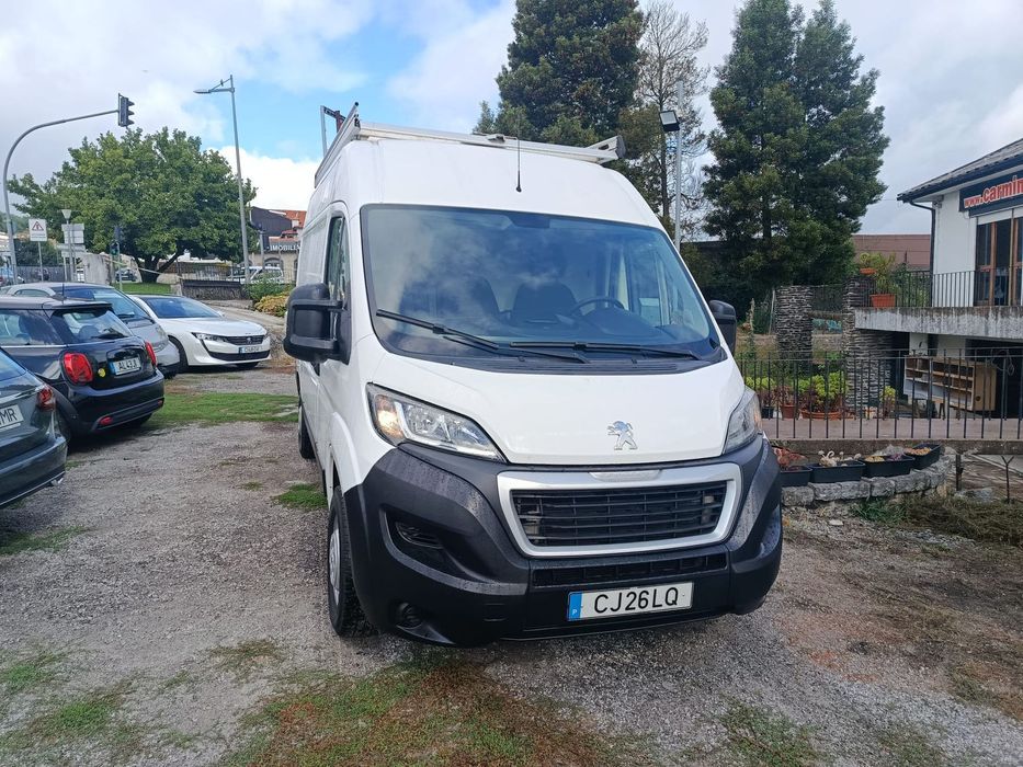 Peugeot Boxer 2.2 HDI 140 hp L2H2 with Camera