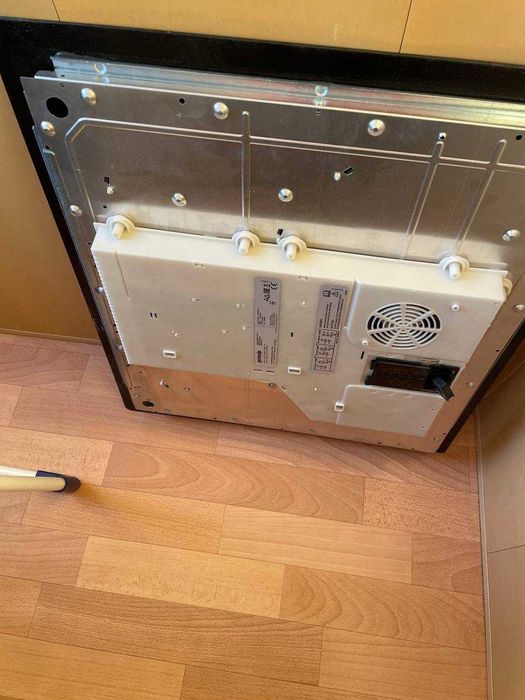 Продам електро варильну поверхню Gorenje IT40SC