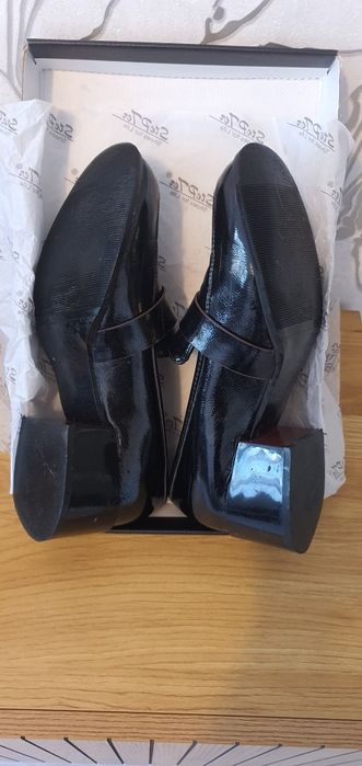 Продаются стильные женские туфли Sandway