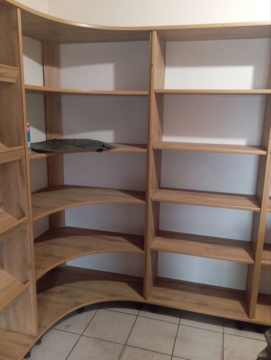 Меблі для магазину