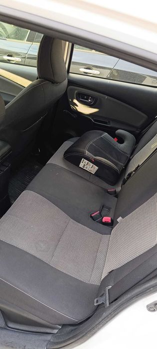 Toyota Yaris Hybrid 1.5 Comfort Navi à Venda
