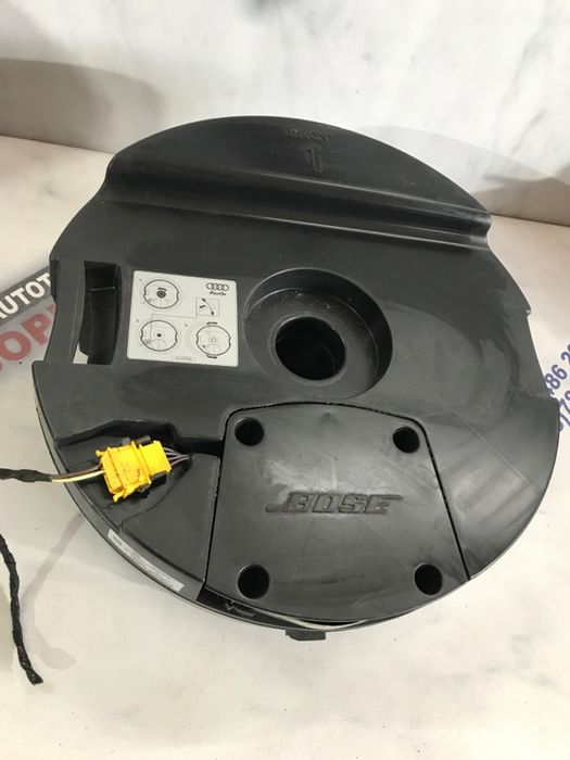 Сабвуфер BOSE Audi Q7 Акустика Динами