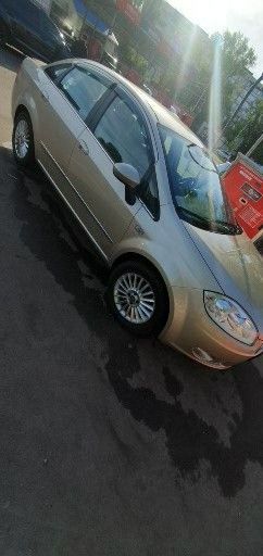 Продам Fiat Linea 1.6 бензин  БЕЗ ТОРГУ