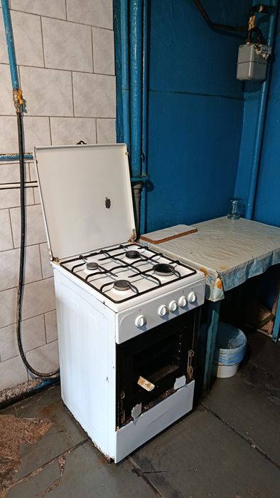 продам кімнату в гуртожитку від хазяїна