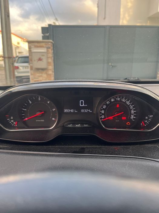 Troco por Mini Cooper            Peugeot 208 1.4 hdi impecável