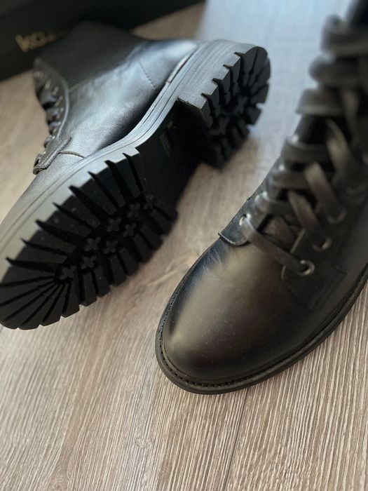 KAZAR - czarne botki/buty ze skóry. Elastyczna cholewka. Rozmiar 37.