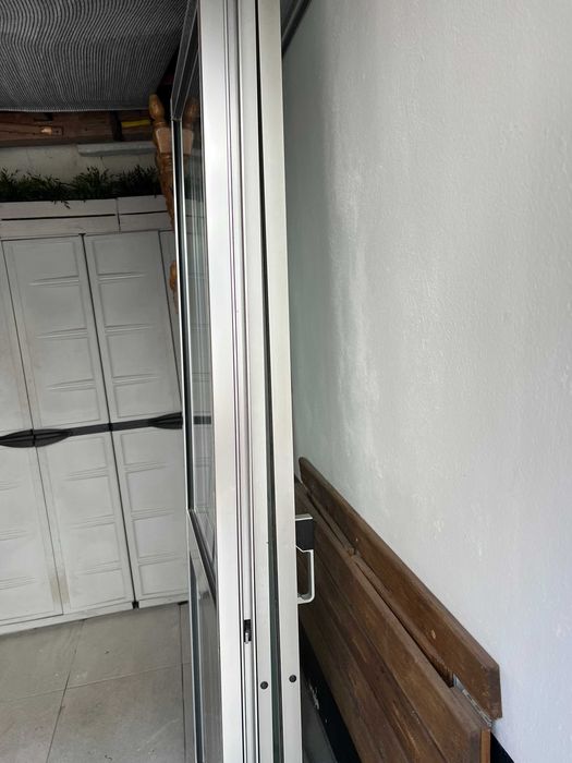 Janelas/porta com caixilharia de alumino