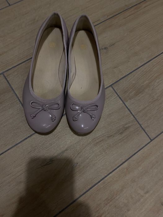 Продам балетки Clark’s, лаковая кожа, р. 37,5.