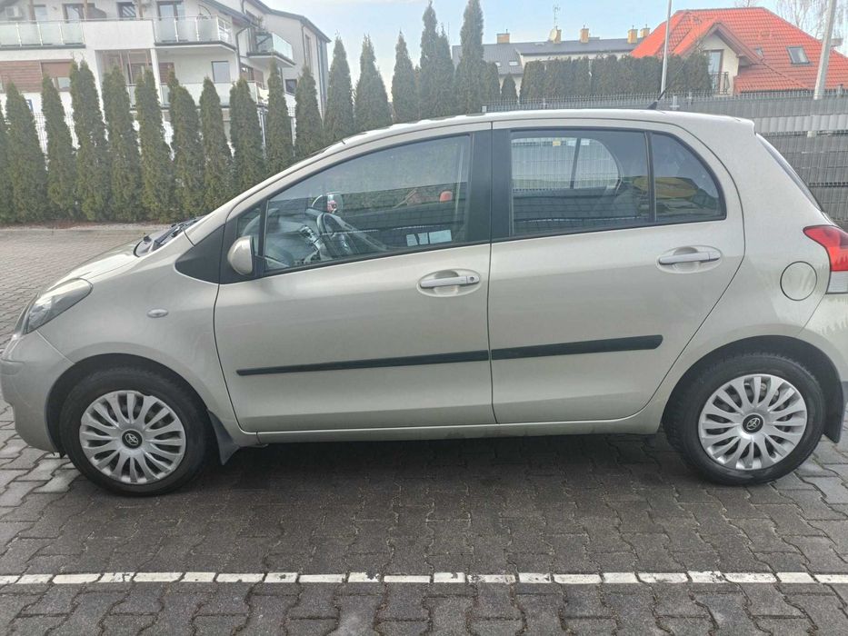 Toyota Yaris 2010r