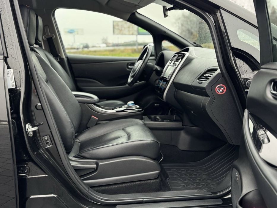 Nissan Leaf Tekna 24 kWh 11/12 Електро Авто