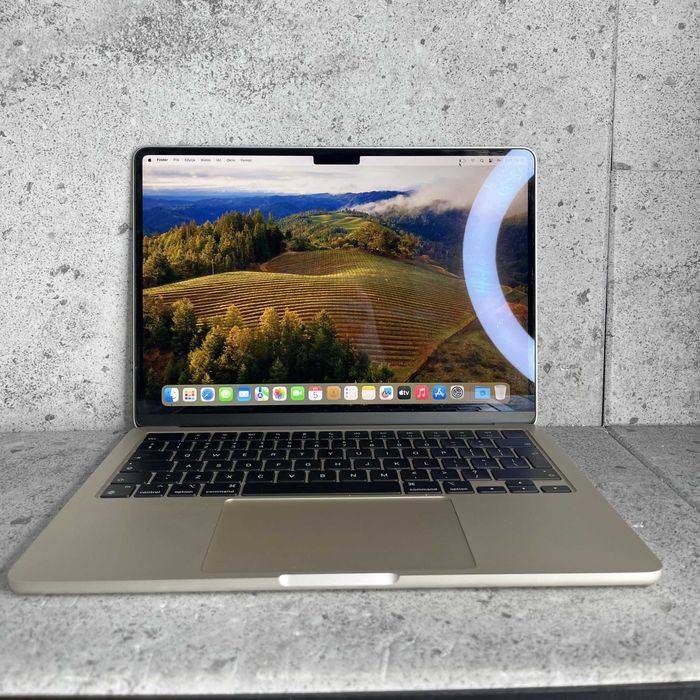 Laptop MacBook Air M2 13.6Inch 8/256GB  | Używany | 100% Baterii |