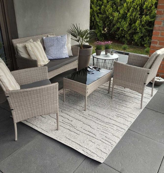 Nowy Zestaw Mebli Ogrodowych +Poduszki do 150kg Meble Ogrodowe 4szt Fv