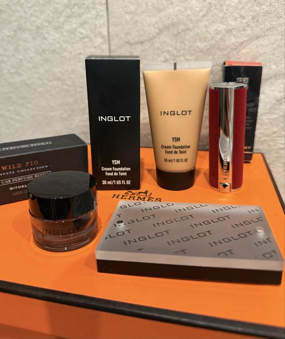 Косметика новая Inglot, Givenchy