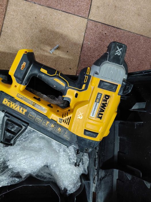 DeWalt dcn890 osadzak gwoździarka do betonu walizka