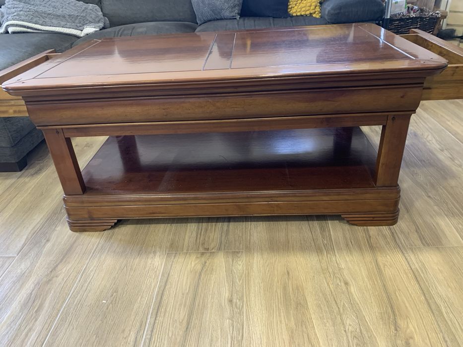 Mesa de centro rectangular