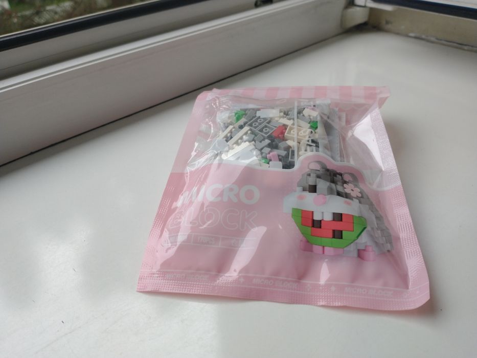 Klocki figurka 3d lego Bricks królik z arbuzem Wielkanoc prezent