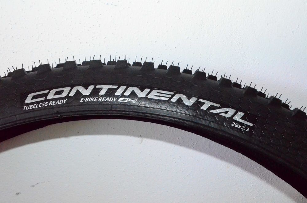 Continental Cross King 29x2.30 Opona Drutowana E-25 820 g MTB