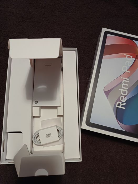 Tablet Redmi Pad 3GB RAM / 64GB ROM – Pouco uso + Acessórios