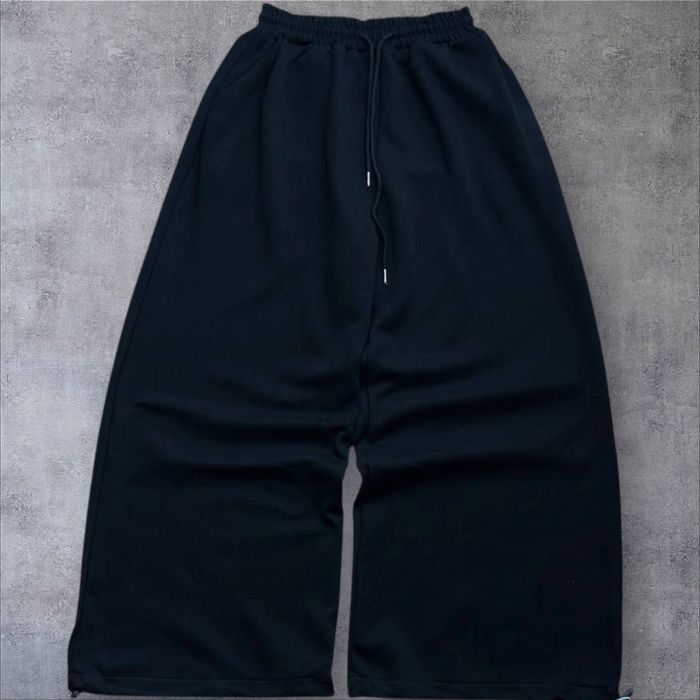 Широкі спортивні темні штани  оверсайз baggy bershka sweatpants опіум