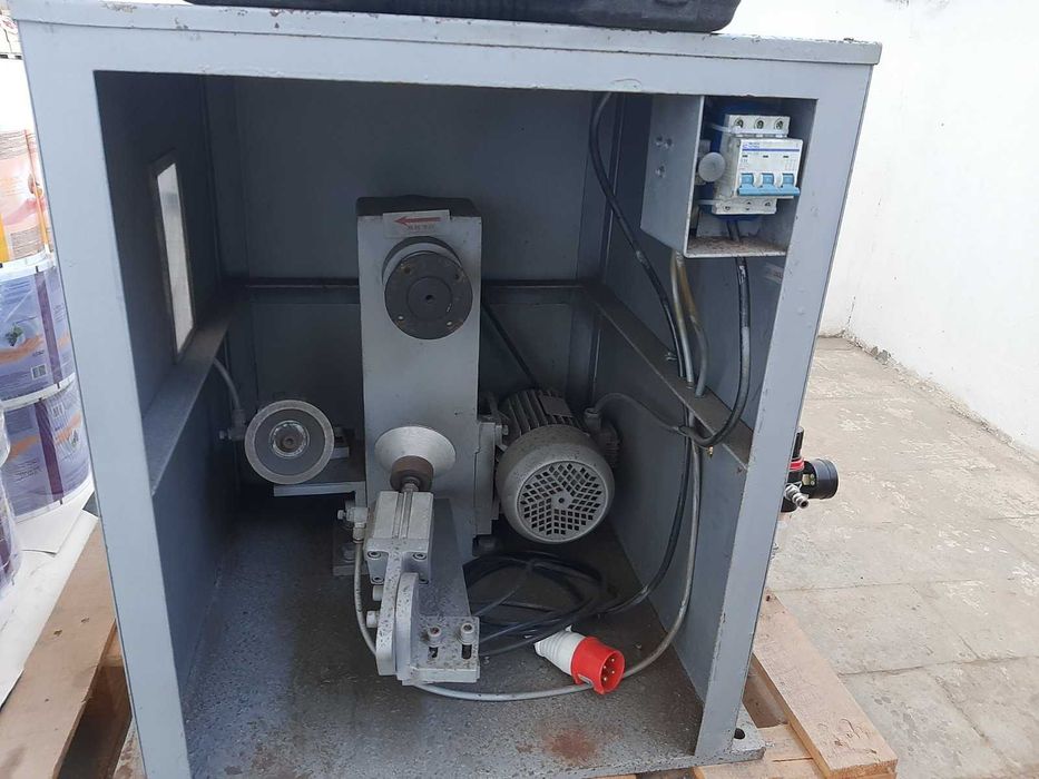 Станок для заточки дискових ножів