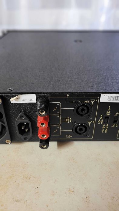 Пісилювач професійний    IBO  MX 1800  +(Dynacord)